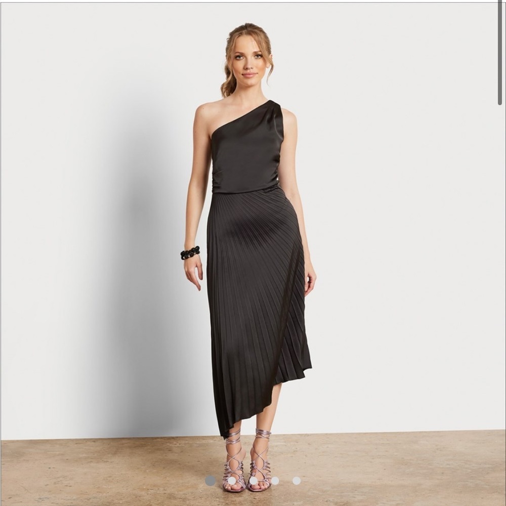 Sam Edelman One Shoulder Purple Ruched Dress NWT Size 2 - Picture 1 of 9